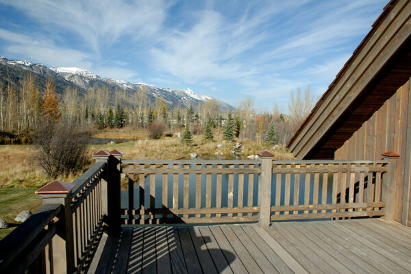 Project 4 - Deck with mountain views